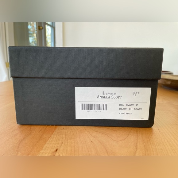 The Office of Angela Scott Mr. Evans wingtip oxford in black, size 39 wide - Picture 10 of 10